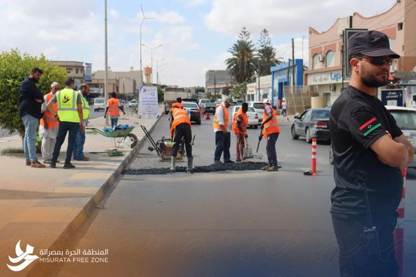 صيانة الطرق التابعة لديوان بلدية مصراتة